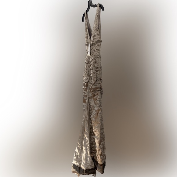 Nicole Miller Collection Dresses & Skirts - Nicole Miller Collection dress. New, never worn. Ruche fabric, beaded detail.